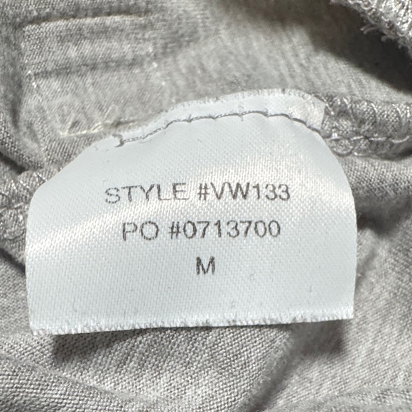 Vuori Light Gray Long Sleeve Top - Picture 4 of 6